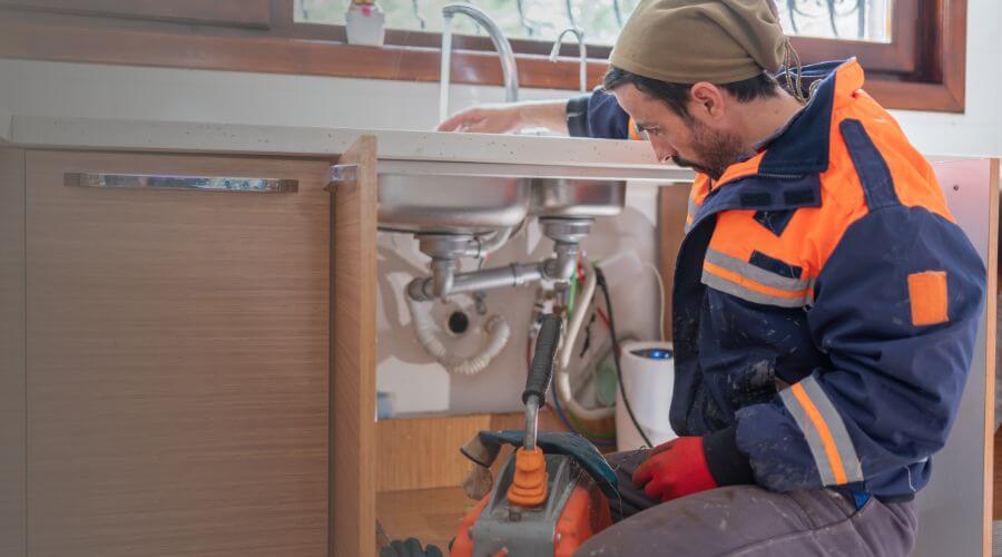 leaky faucet repair in Welaka, FL